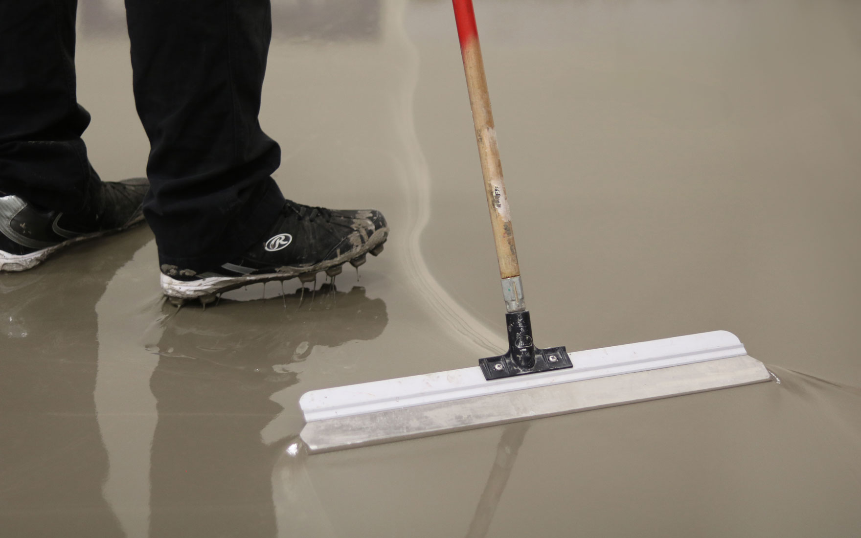 SERIES 200 / SELF LEVELING UNDERLAYMENTS 